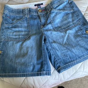 Blue Tommy Hilfiger .